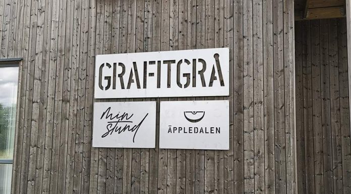 Grafitgrå